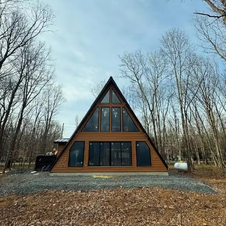 Casa de madera Triangular pers - Outdoor Camping And Glamping reseña y precio